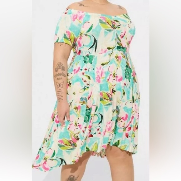 Torrid Skater Dress Womens Plus Size 4X Floral Off Shoulder Soft Stretch Pockets - Picture 1 of 11